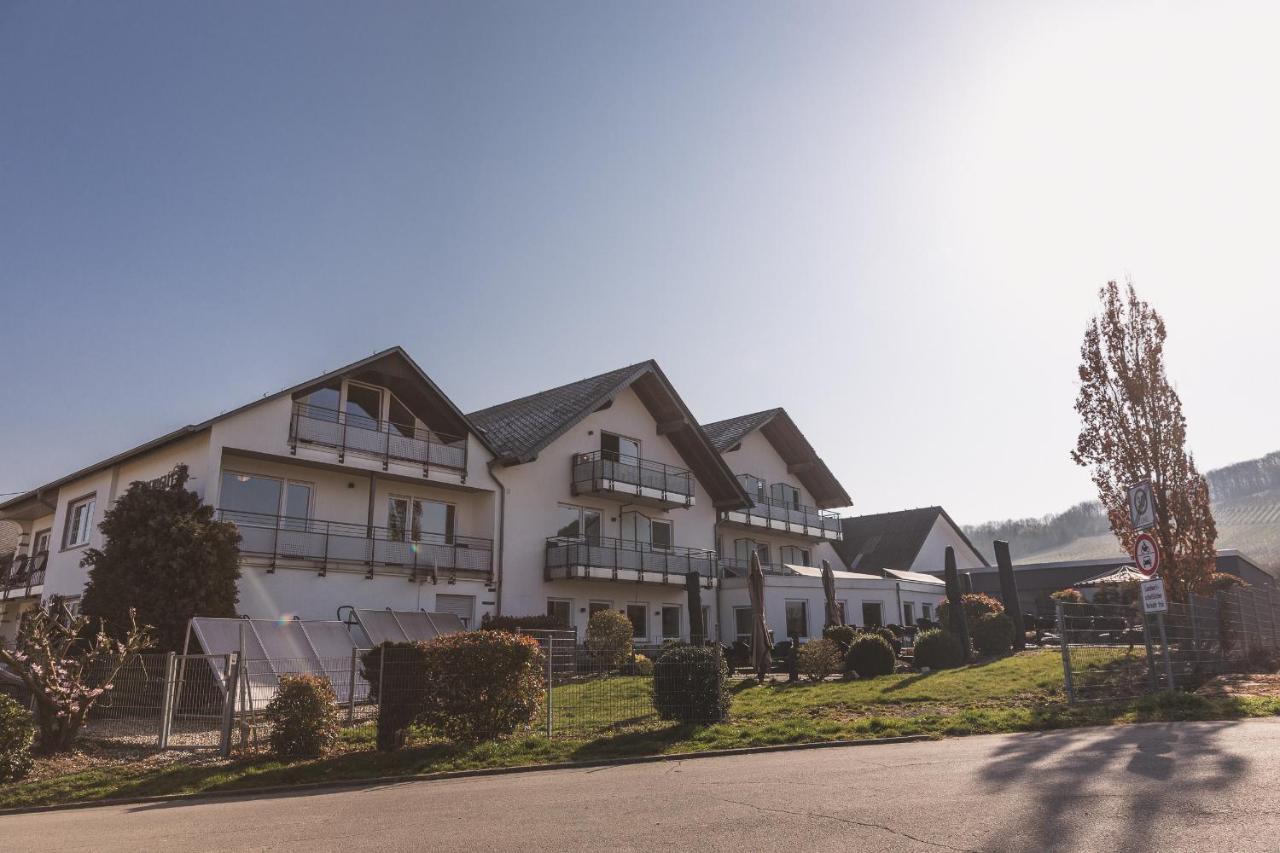 Weingut Gehlen-Cornelius Hotel เบราเนอแบร์ก ภายนอก รูปภาพ